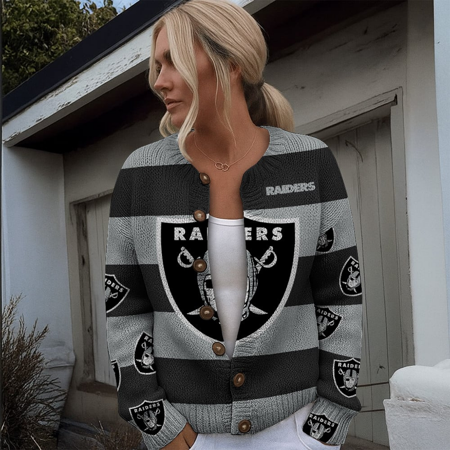 LVR x NFL Women's Cardigan Sweater DATND TANTD