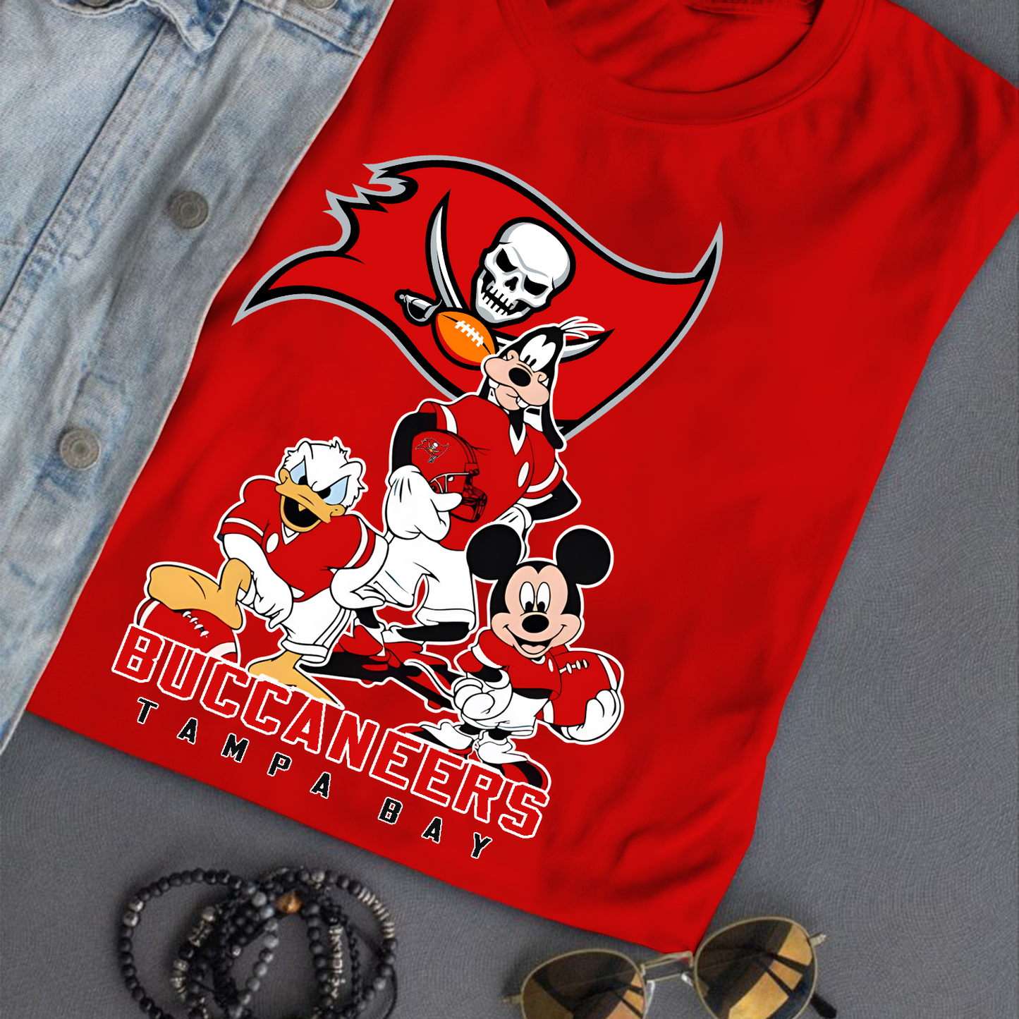 Tampa Bay Buccaneers Mickey Goofy Donald Disney NFL T-Shirt DATND TANTD