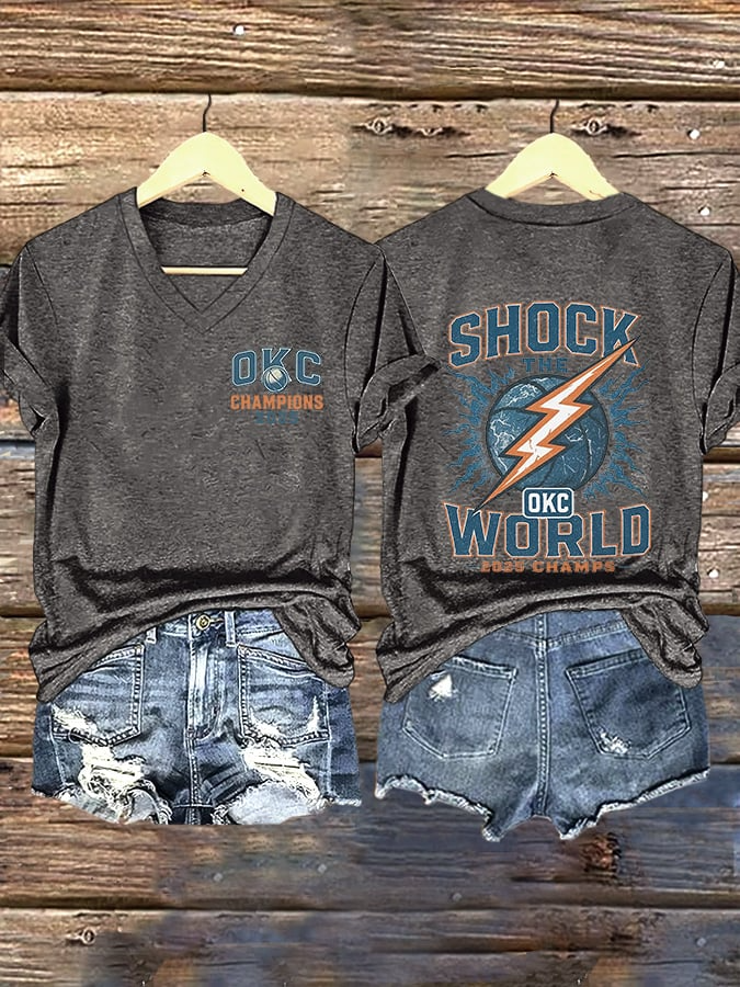 V-Neck Retro Champions 2025 Shock The World 2025 Champs Print T-Shirt DDT NTL
